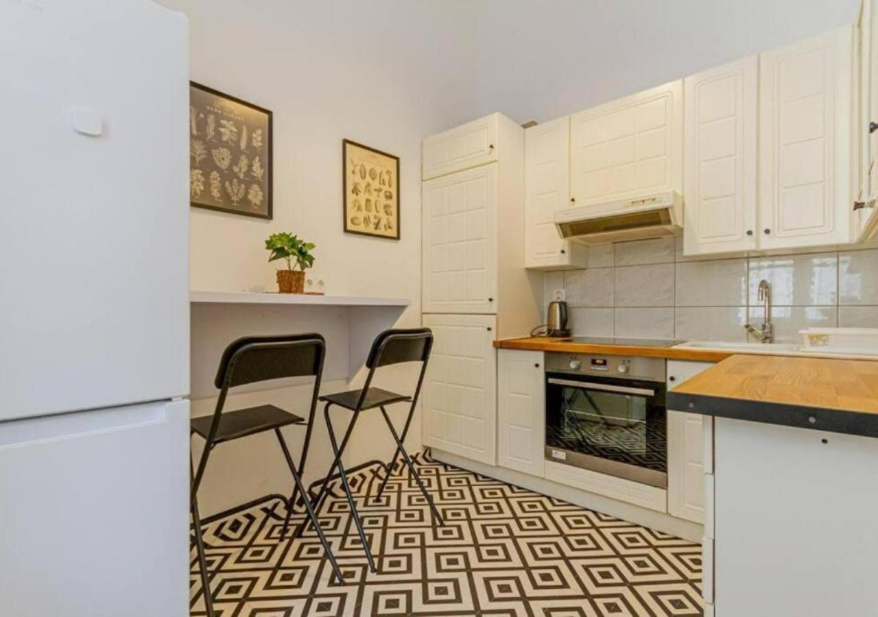 Luxury By The Famous Vaci Street Appartement *