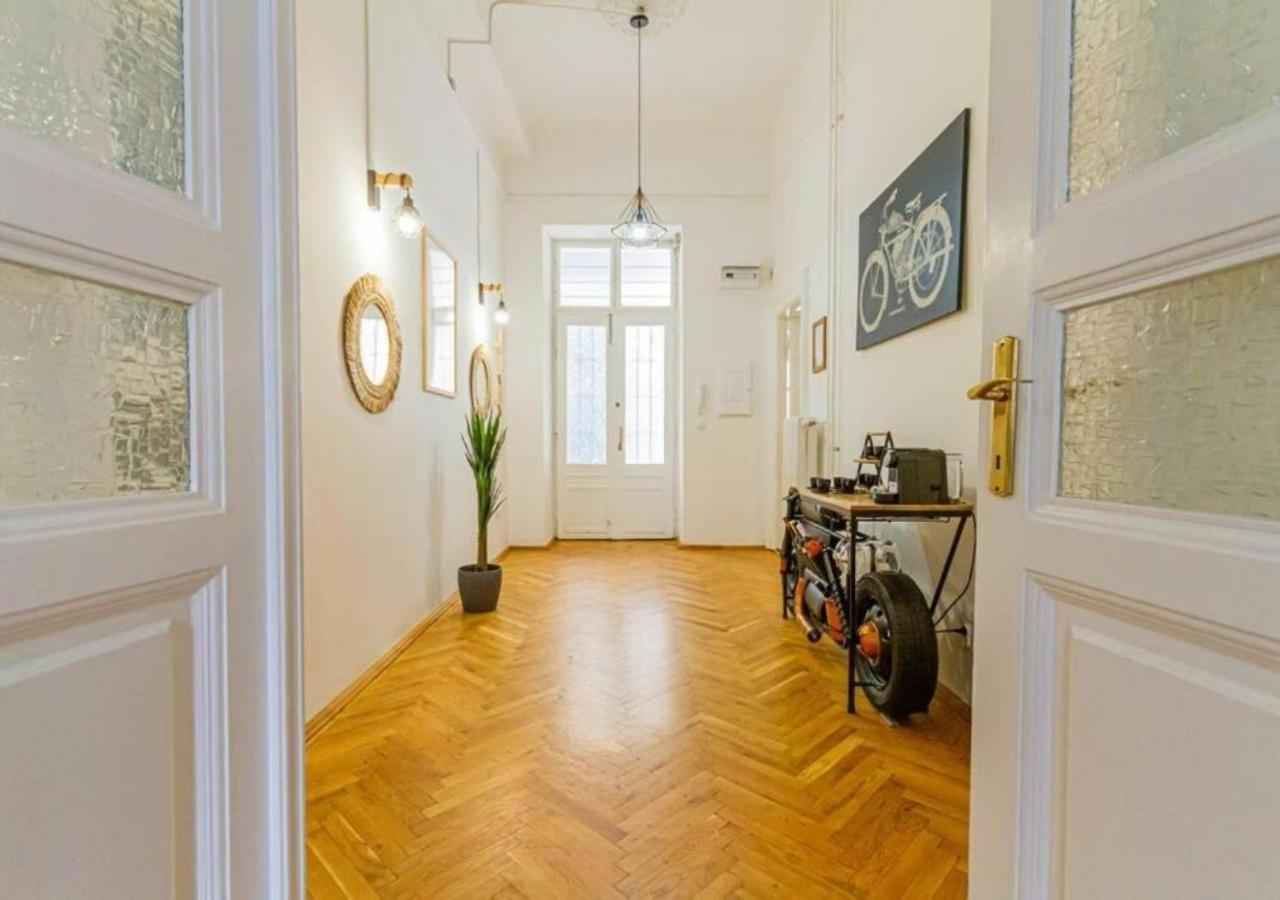 Appartement Luxury By The Famous Vaci Street