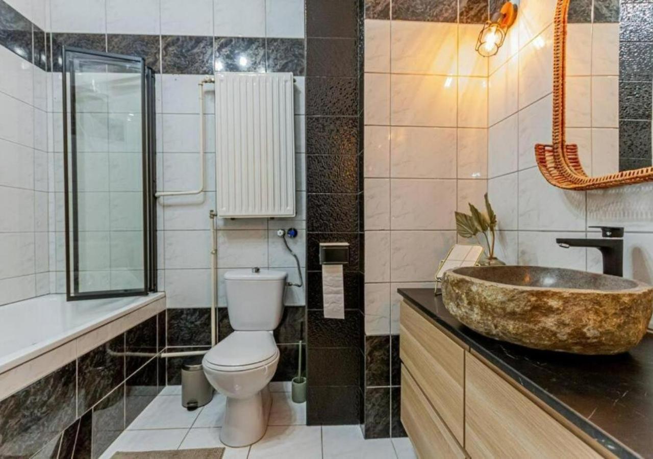 Luxury By The Famous Vaci Street Appartement